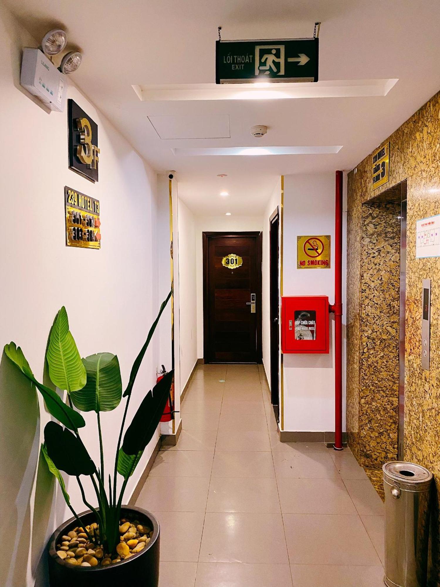 Hotel Khach San 239 Hanoi Exterior foto