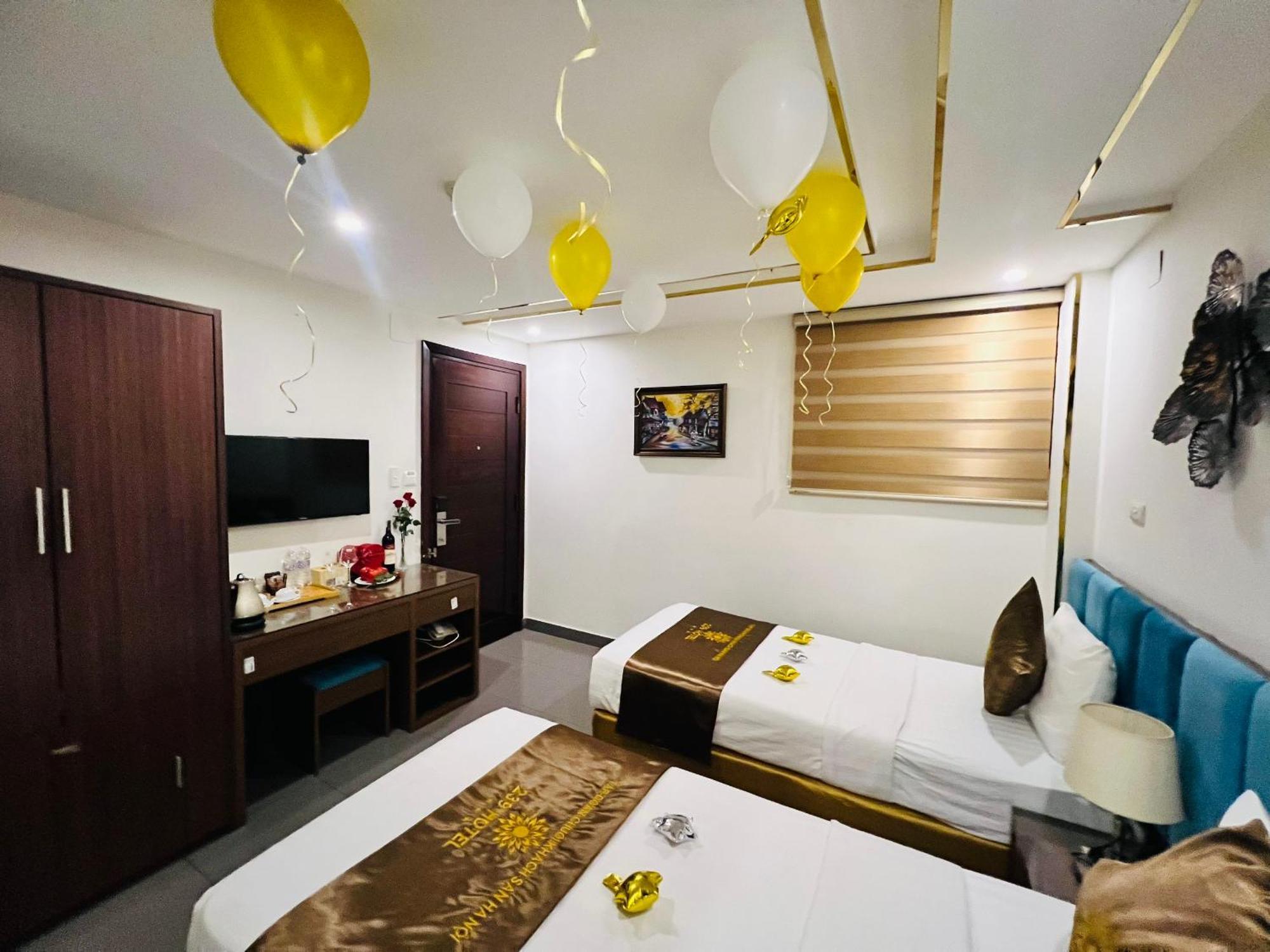 Hotel Khach San 239 Hanoi Exterior foto