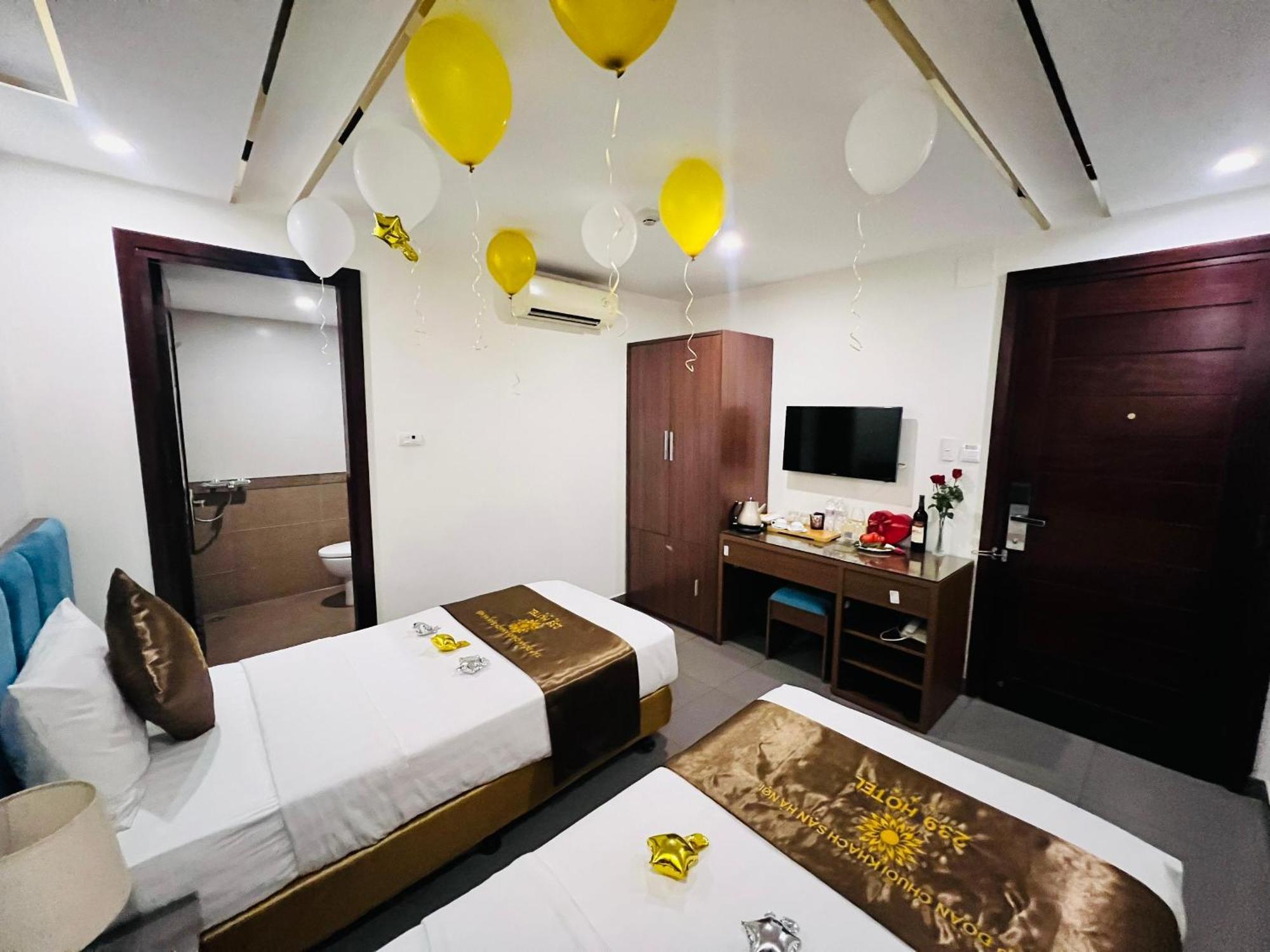 Hotel Khach San 239 Hanoi Exterior foto