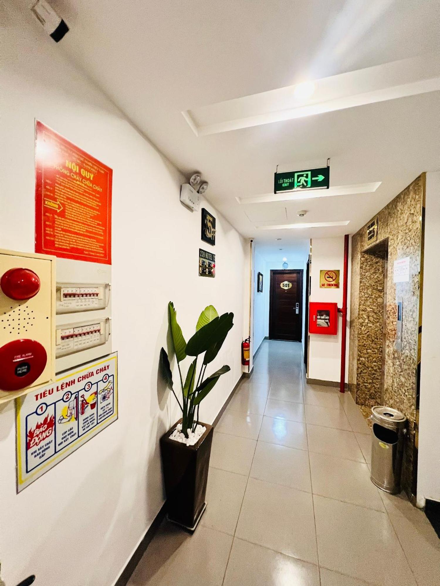 Hotel Khach San 239 Hanoi Exterior foto