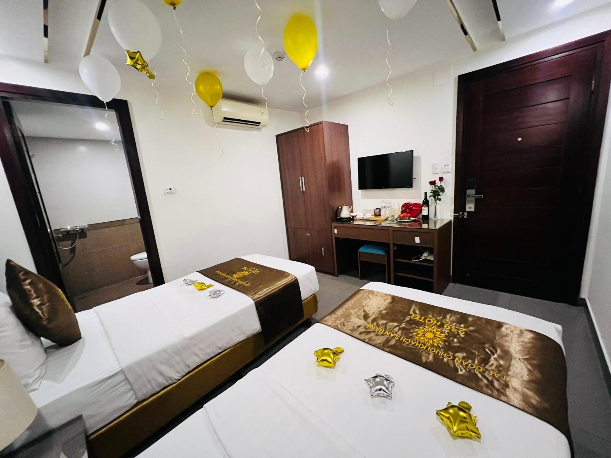 Hotel Khach San 239 Hanoi Exterior foto